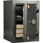 Купить сейф VALBERG  Bastion 67Т EL в ДОМЕ СЕЙФОВ